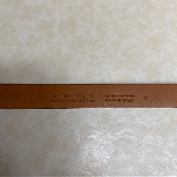 The Limited Black Leather Reptile Embossed belt - Picture 4 of 7